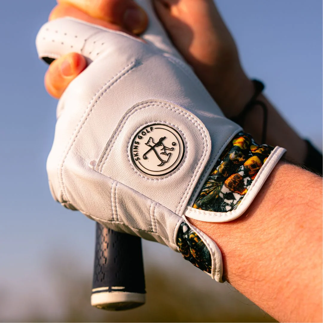 Ace of Skulls Golf Glove - Image 4