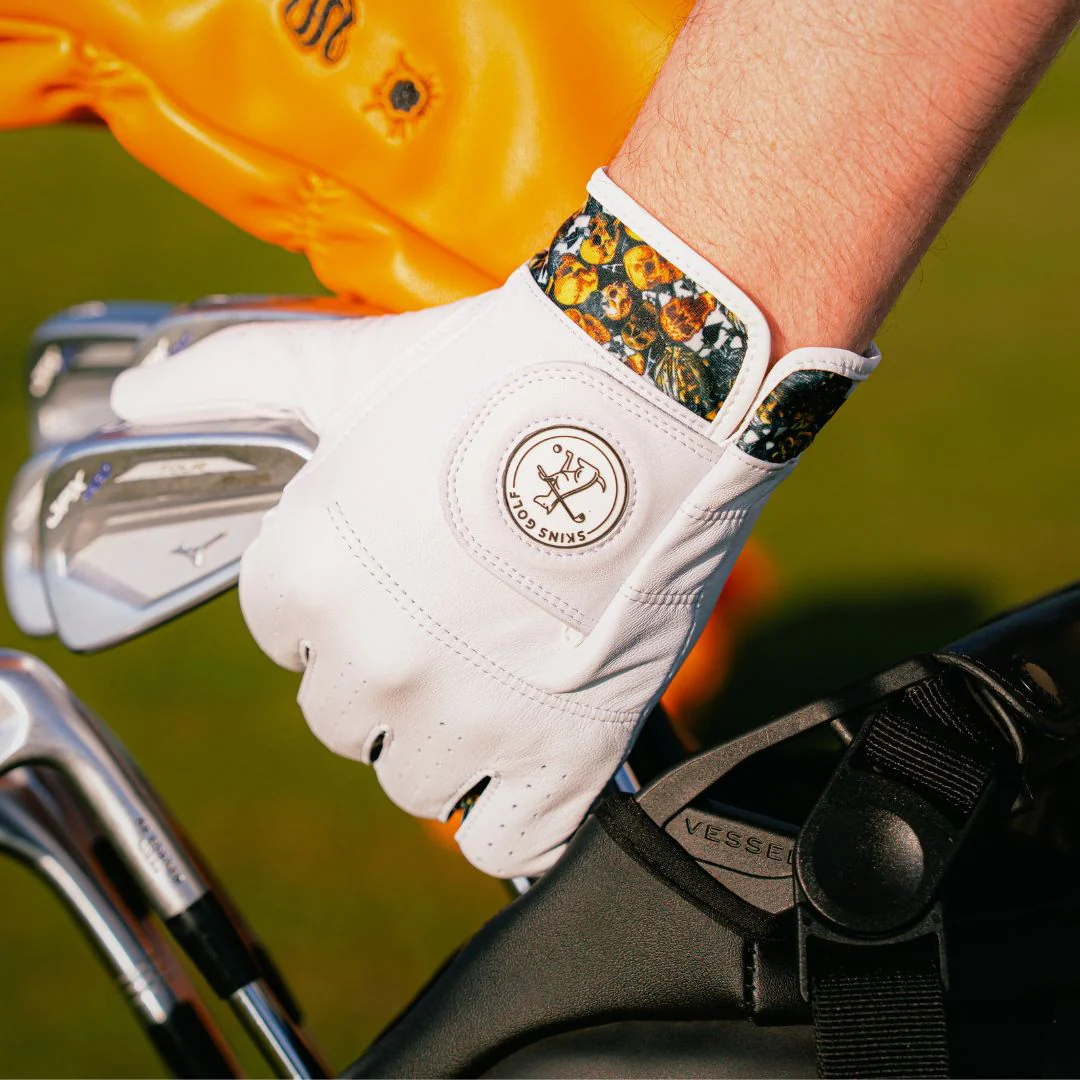 Ace of Skulls Golf Glove - Image 5