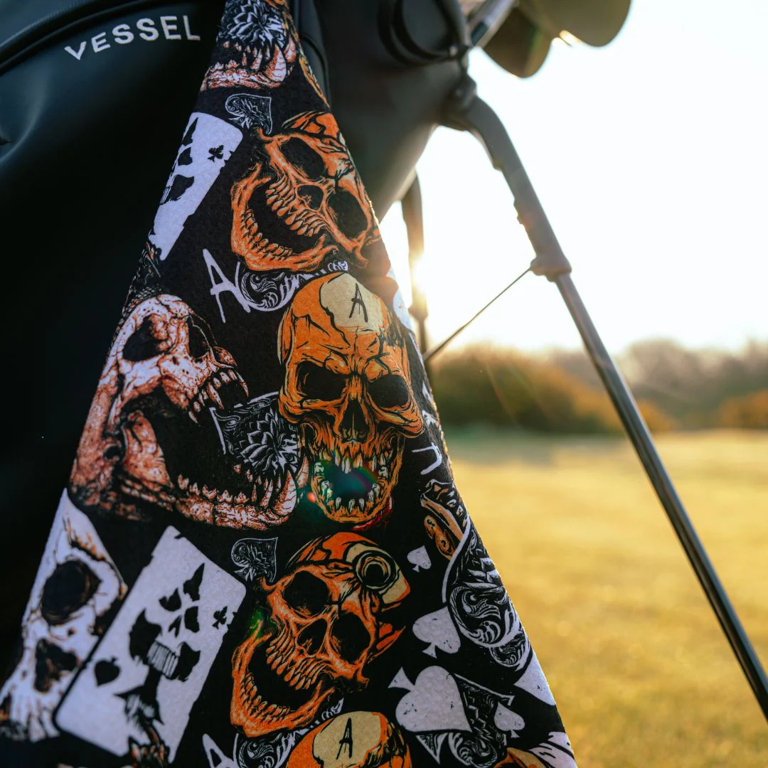 Ace of Skulls Towel - Image 3