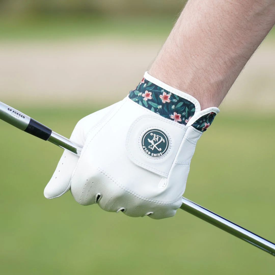 The Azalea Golf Glove - Image 5